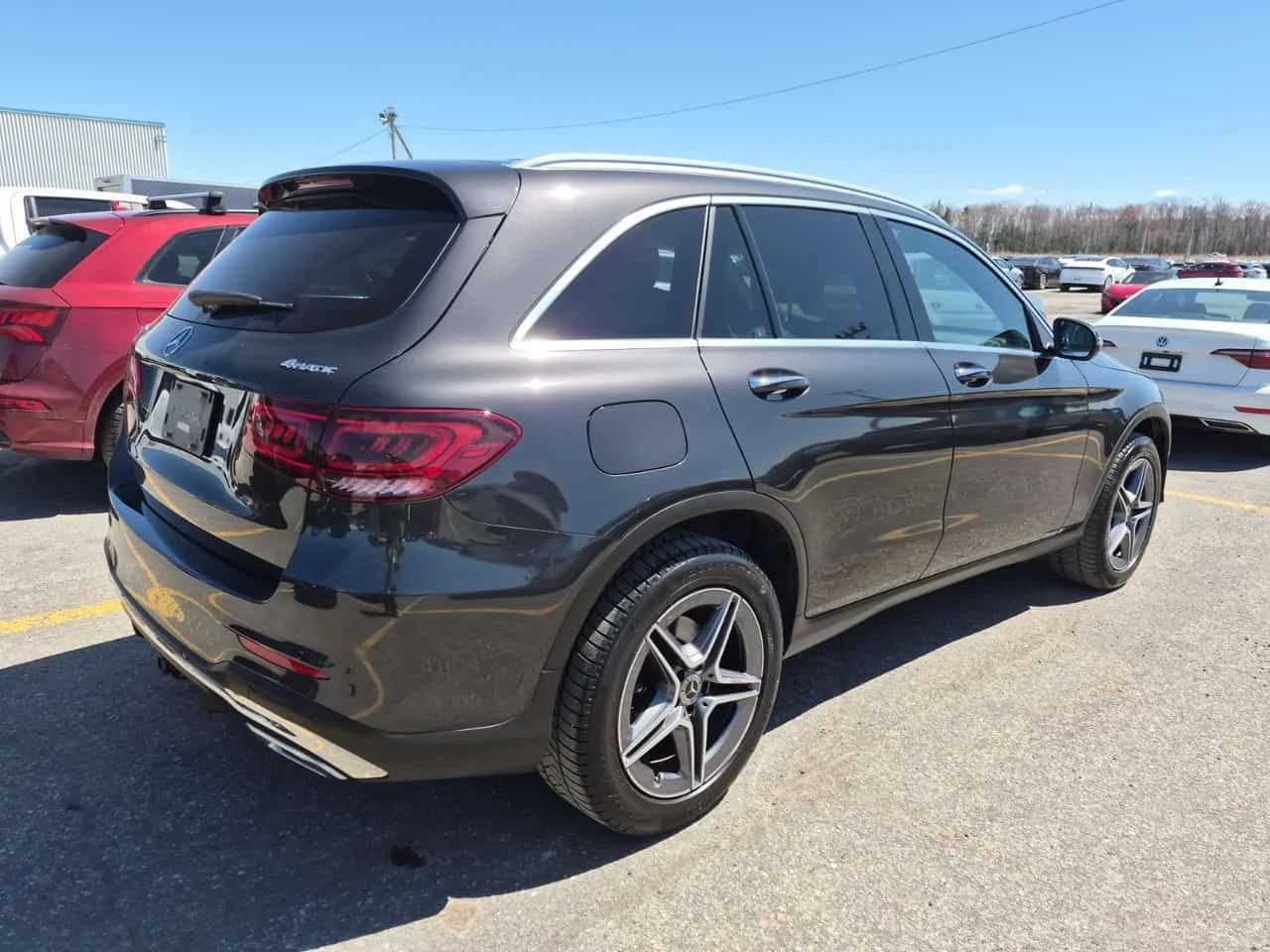 Mercedes-Benz GLC 300  | PREMIUM | MEMORY | ДВА КЛЮЧА, снимка 3 - Автомобили и джипове - 54332129