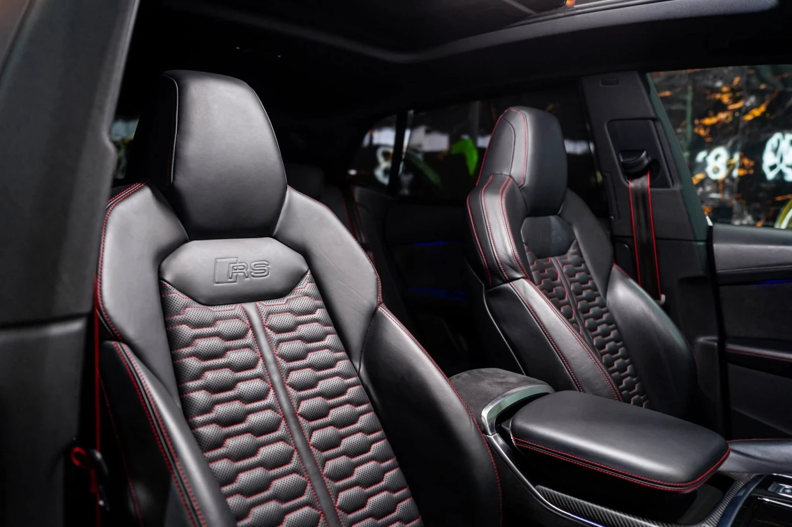 Audi RSQ8 ABT TUNING CARBON CERAMIC ПАНО B&O ЛИЗИНГ 100%, снимка 14 - Автомобили и джипове - 54645090