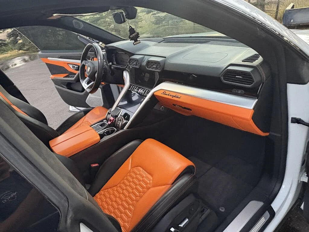 Lamborghini Urus, снимка 11 - Автомобили и джипове - 54840606