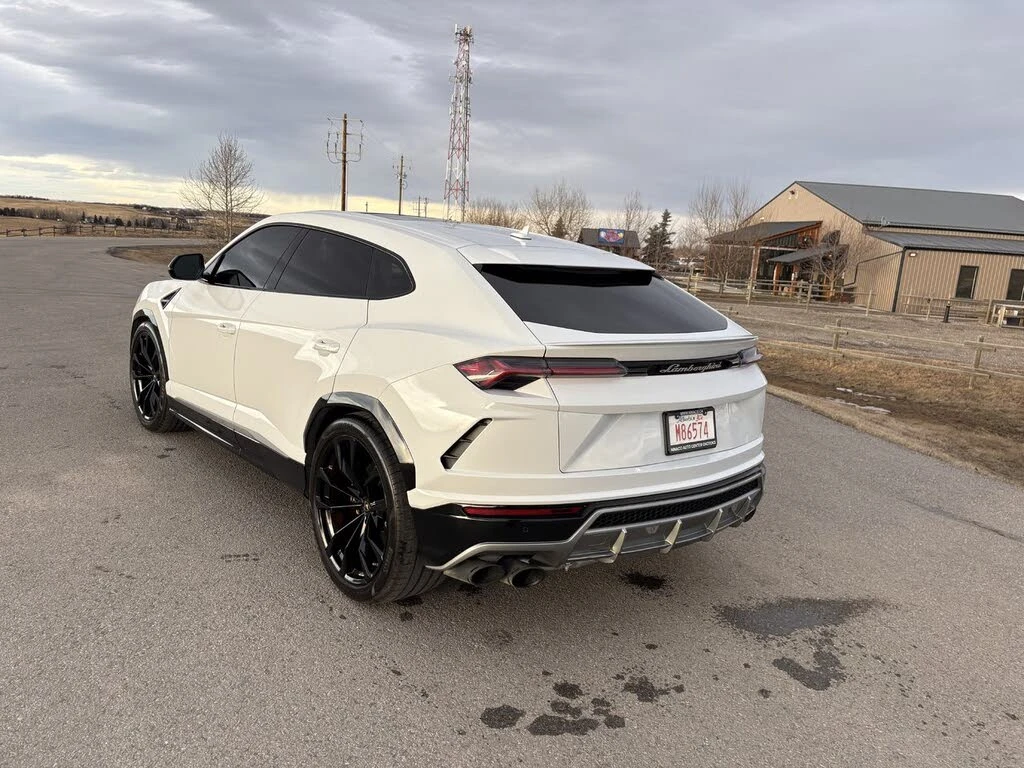 Lamborghini Urus, снимка 5 - Автомобили и джипове - 54840606