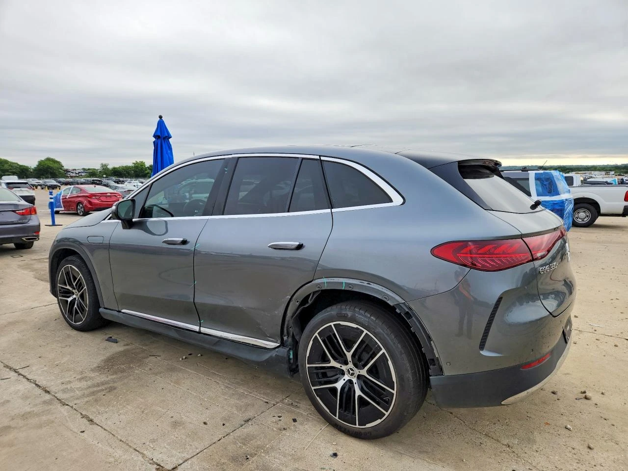 Mercedes-Benz EQE SUV 350+ , снимка 4 - Автомобили и джипове - 54961970