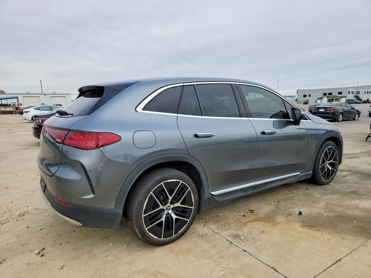 Mercedes-Benz EQE SUV 350+ , снимка 6 - Автомобили и джипове - 54961970