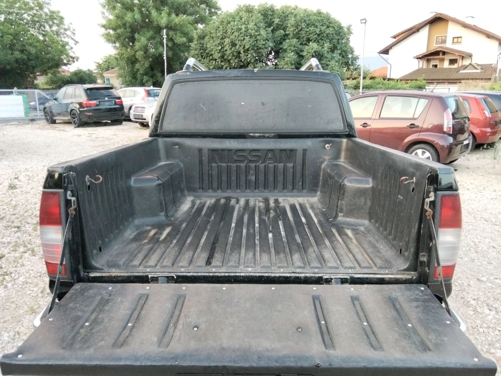 Nissan Navara 2.5, снимка 6 - Автомобили и джипове - 55319301