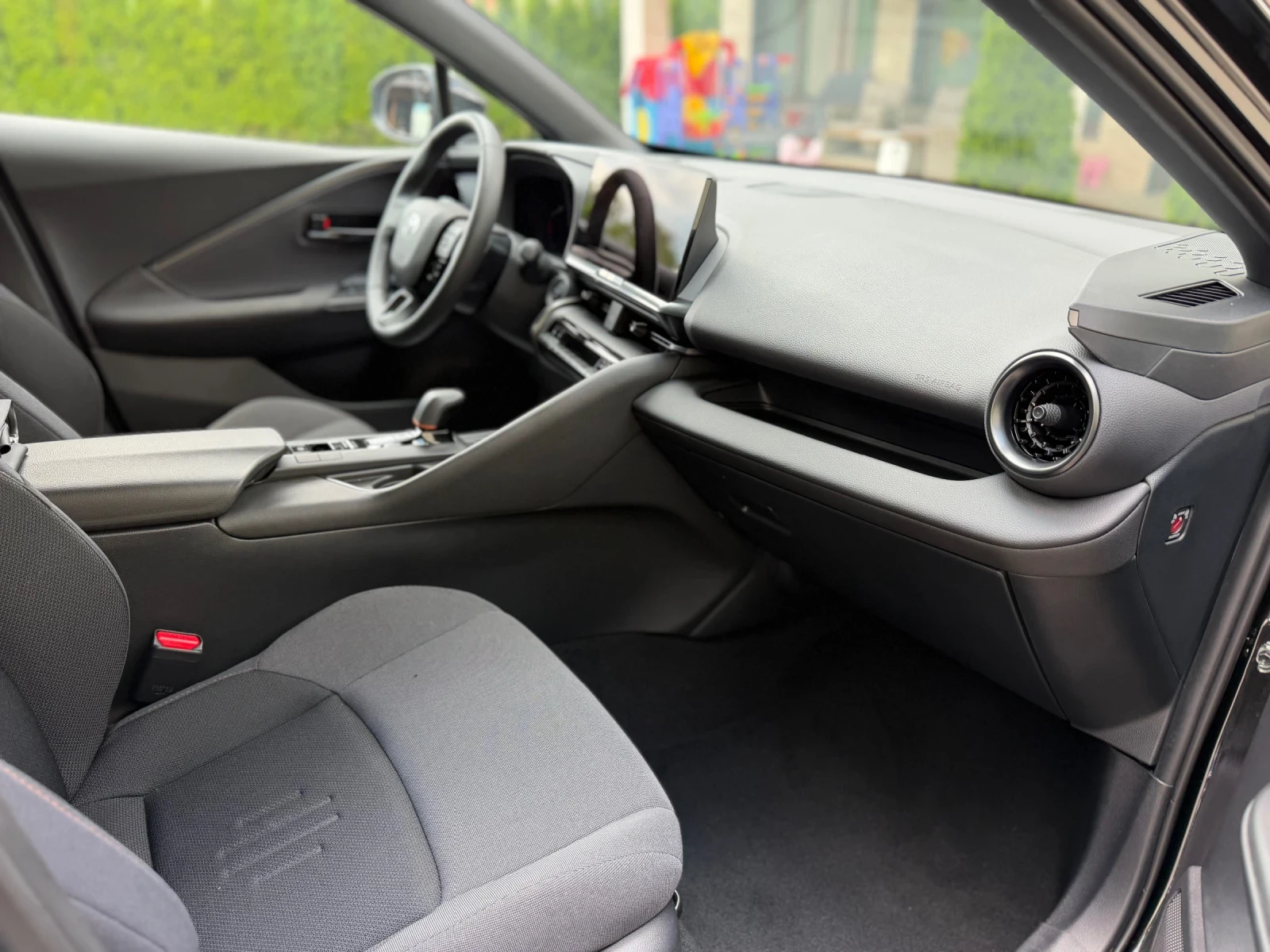 Toyota C-HR 2.0Plug-in, снимка 9 - Автомобили и джипове - 55330383
