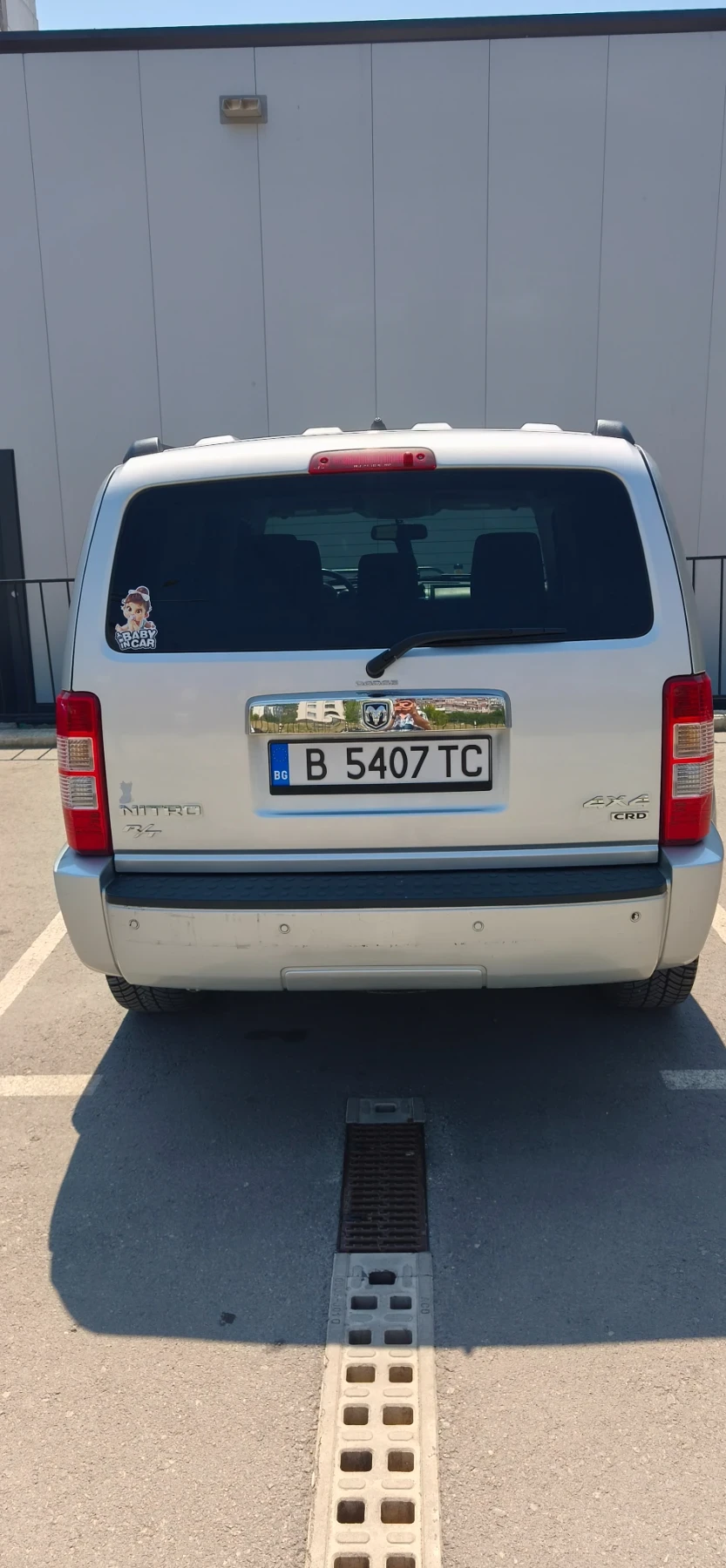Dodge Nitro R/T, снимка 12 - Автомобили и джипове - 55603474