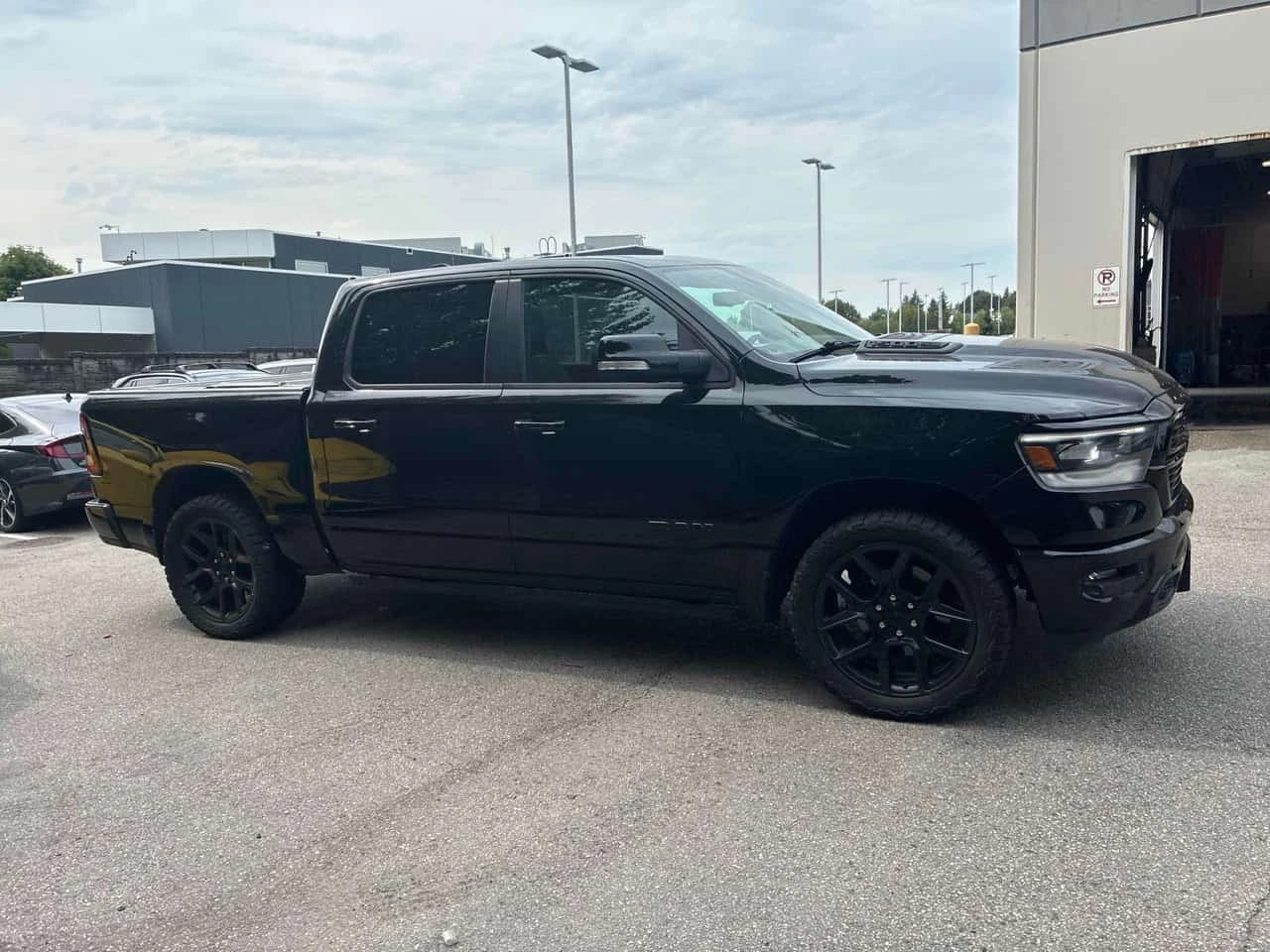 Dodge RAM 1500 Sport / 360 / Голяма Навигация / CARFAX, снимка 3 - Автомобили и джипове - 55767733