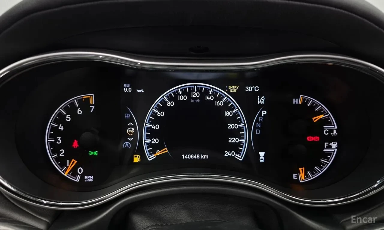 Jeep Cherokee SUMMIT/ОБДУХВАНЕ/ПАНОРАМА/ДИСТРОНИК, снимка 8 - Автомобили и джипове - 55837054