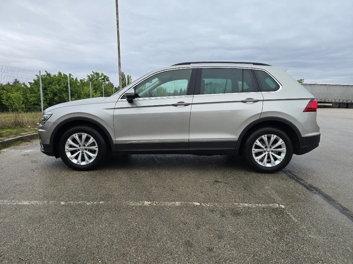 VW Tiguan 1.5TSI 150hp* Camera 360 * Panorama* Distronic, снимка 4 - Автомобили и джипове - 55864888
