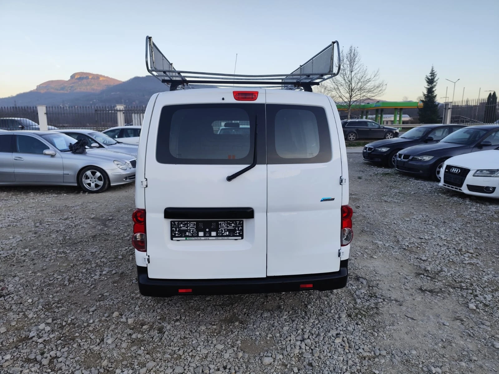 Nissan NV200 1.5 дизел - изображение 7