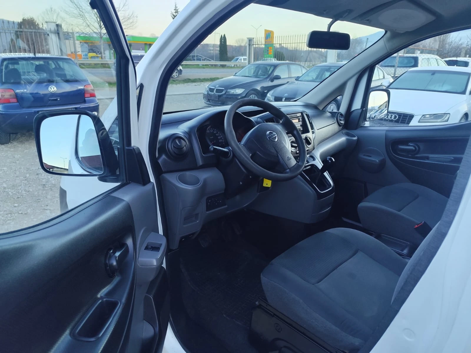 Nissan NV200 1.5 ����� | Mobile.bg � ����������� 12