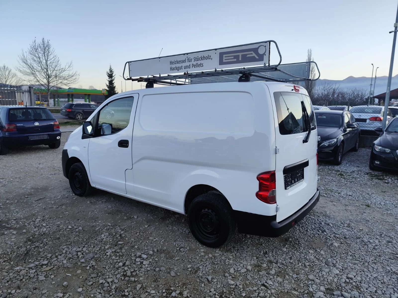 Nissan NV200 1.5 дизел - изображение 9