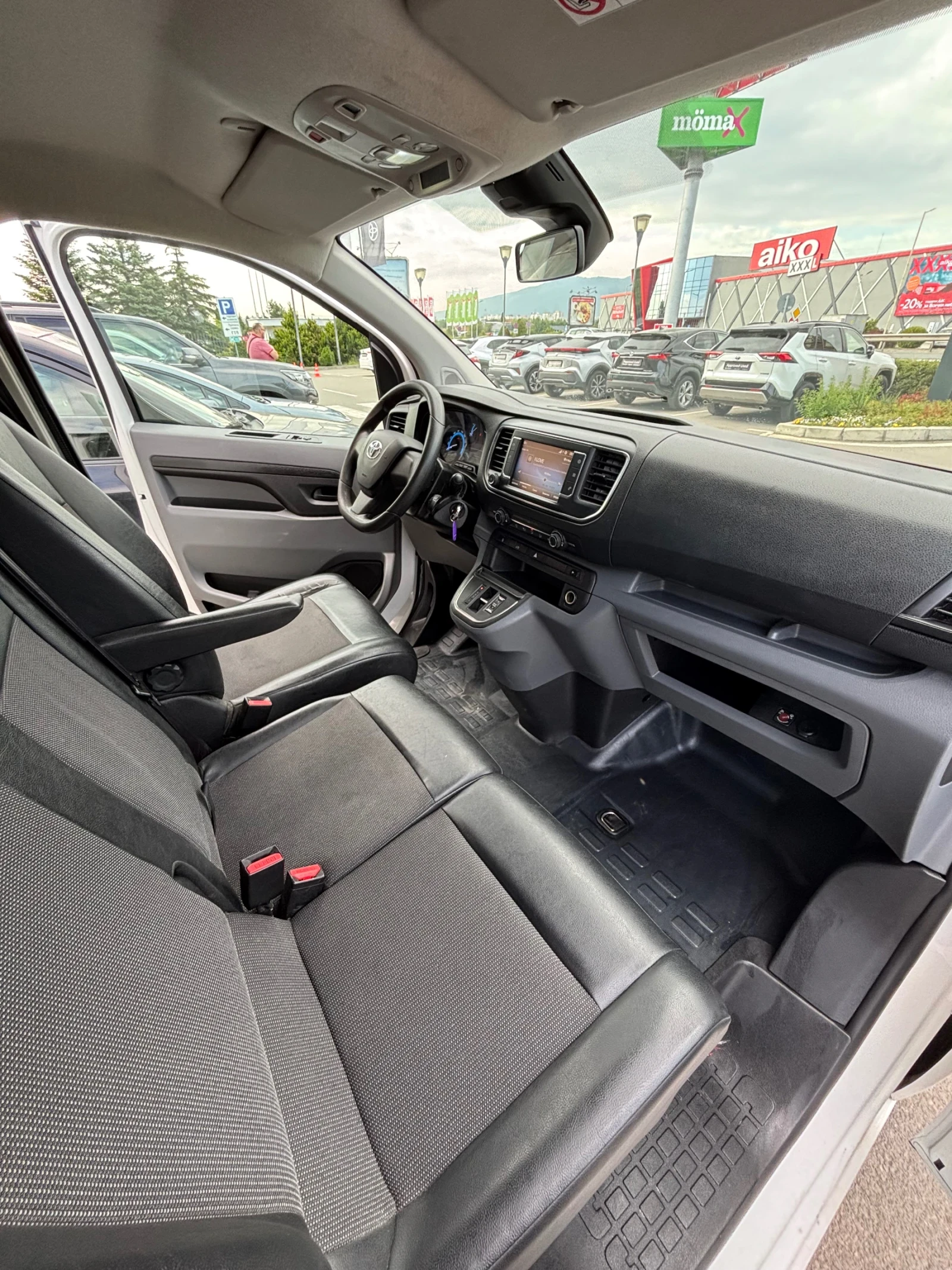 Toyota Proace L2 ПОДНОВЕНА ГАРАНЦИЯ! Електрическа! 69000км, снимка 16 - Бусове и автобуси - 54739060
