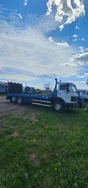 ����� �� �������� �� Mercedes-Benz 2229 V8 