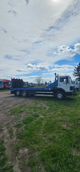 ����� �� �������� �� Mercedes-Benz 2229 V8 