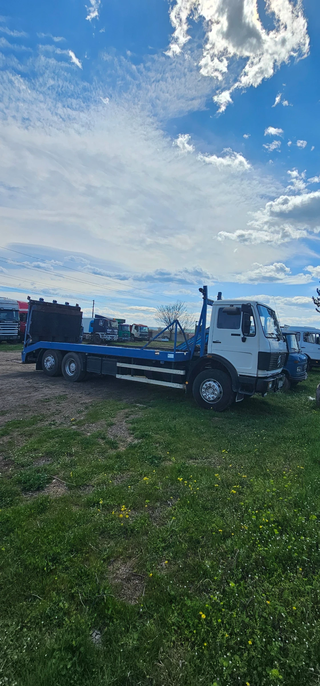 Mercedes-Benz 2229 V8 