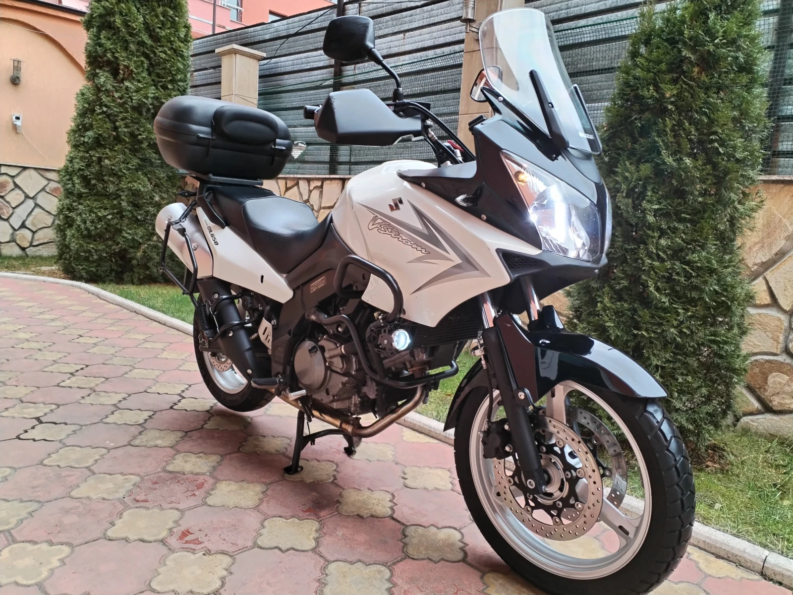 Suzuki V-strom 650i 32kk 09г. 3 куфара!!!  - изображение 2