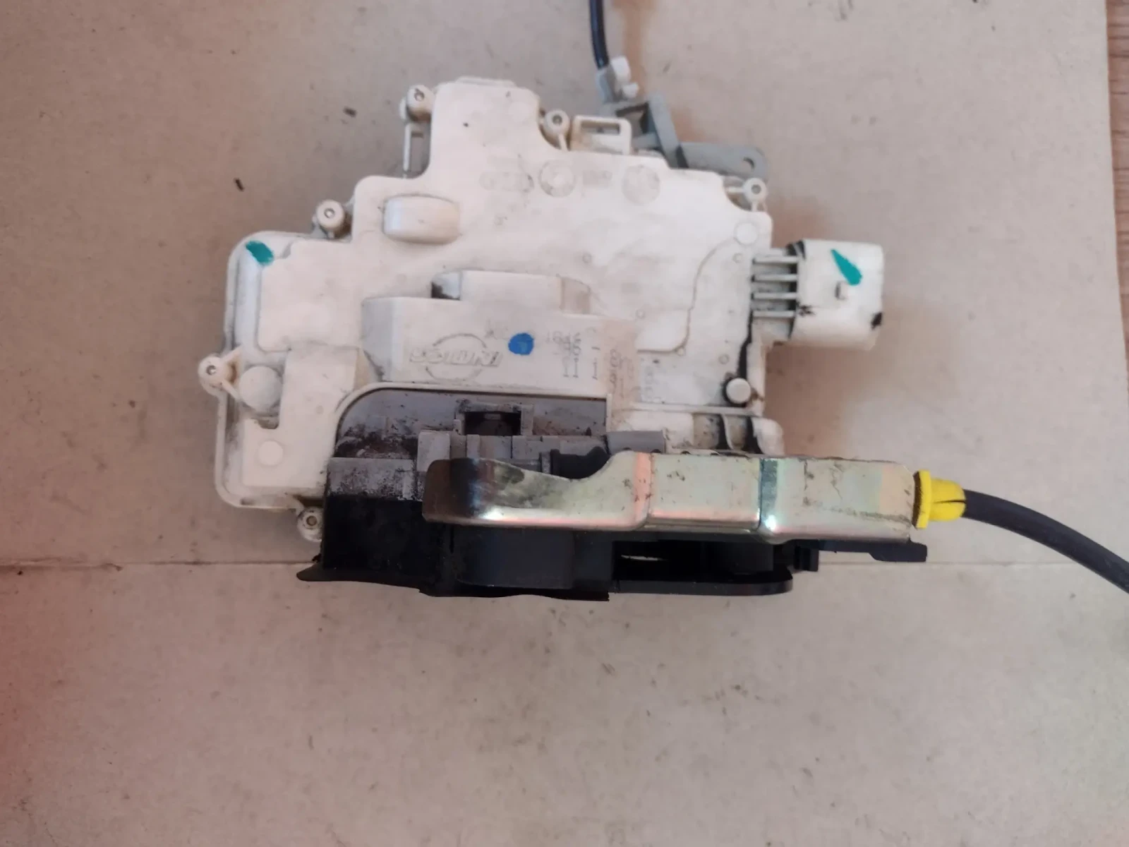 �����  ����� ����� �� AUDI A4 B8    8T0837886A | Mobile.bg � ����������� 5