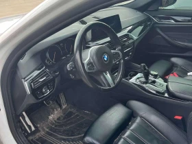 BMW 530 * 530i xDrive * ПОДГРЕВ* PANO* KEYLESS* , снимка 5