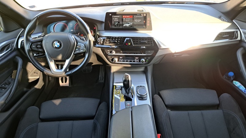BMW 520 Xdrive M пакет, снимка 11 - Автомобили и джипове - 46124636