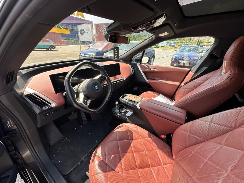 BMW iX, снимка 10 - Автомобили и джипове - 46377141