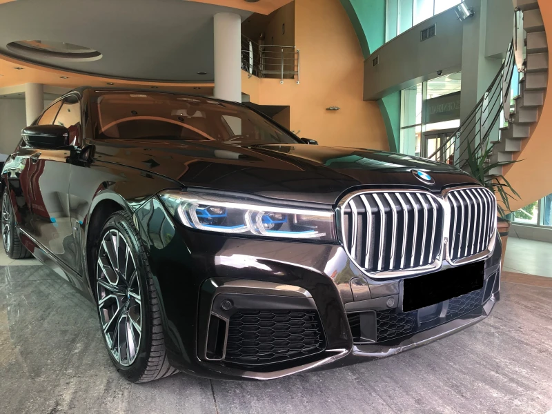 BMW 740 d xDrive/Facelift/ГАРАНЦИЯ, снимка 3 - Автомобили и джипове - 46992452