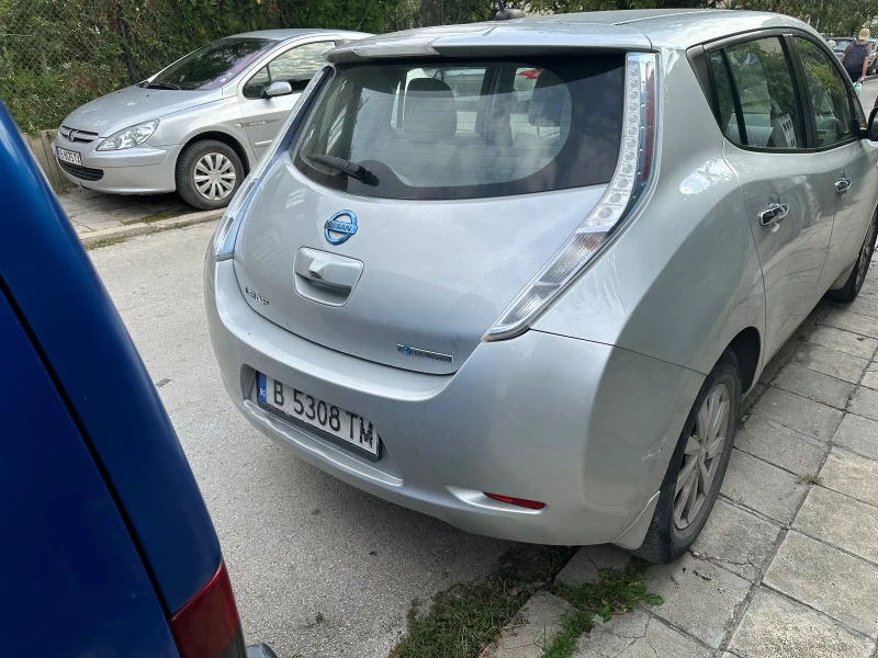 Nissan Leaf , снимка 5 - Автомобили и джипове - 47322512