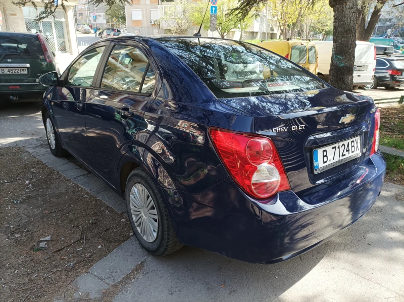 Chevrolet Aveo, снимка 10 - Автомобили и джипове - 48426269