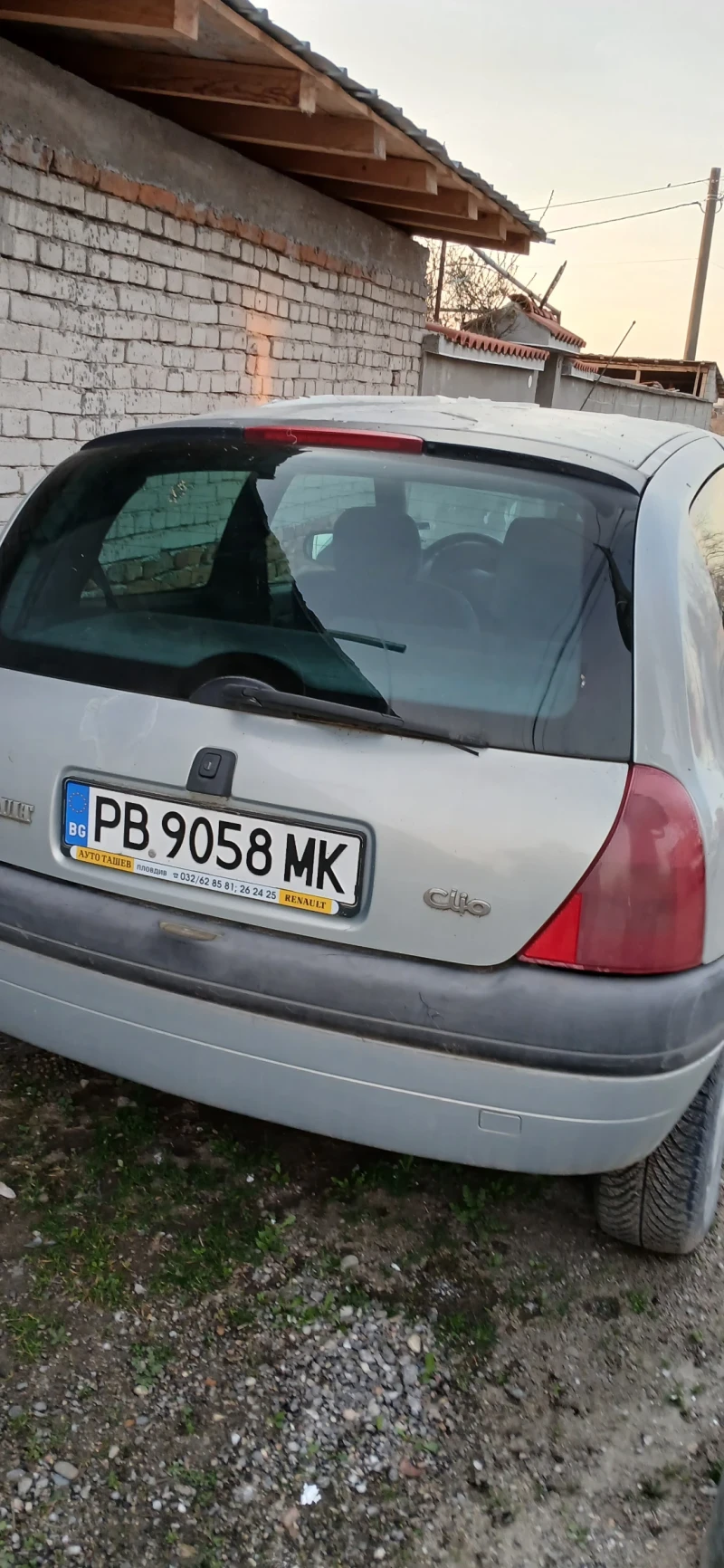 Renault Clio, снимка 1 - Автомобили и джипове - 49443934