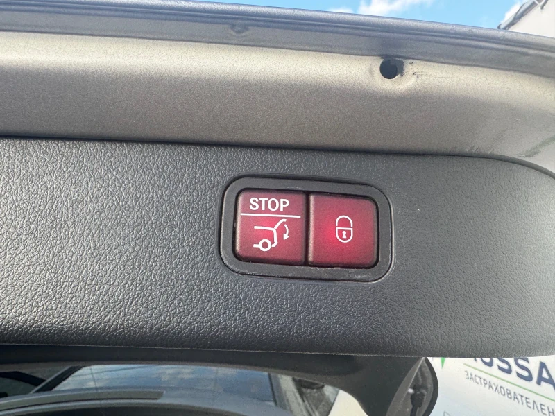 Mercedes-Benz C 220 AMG Line * Full * 32000 km., снимка 10 - Автомобили и джипове - 51712071