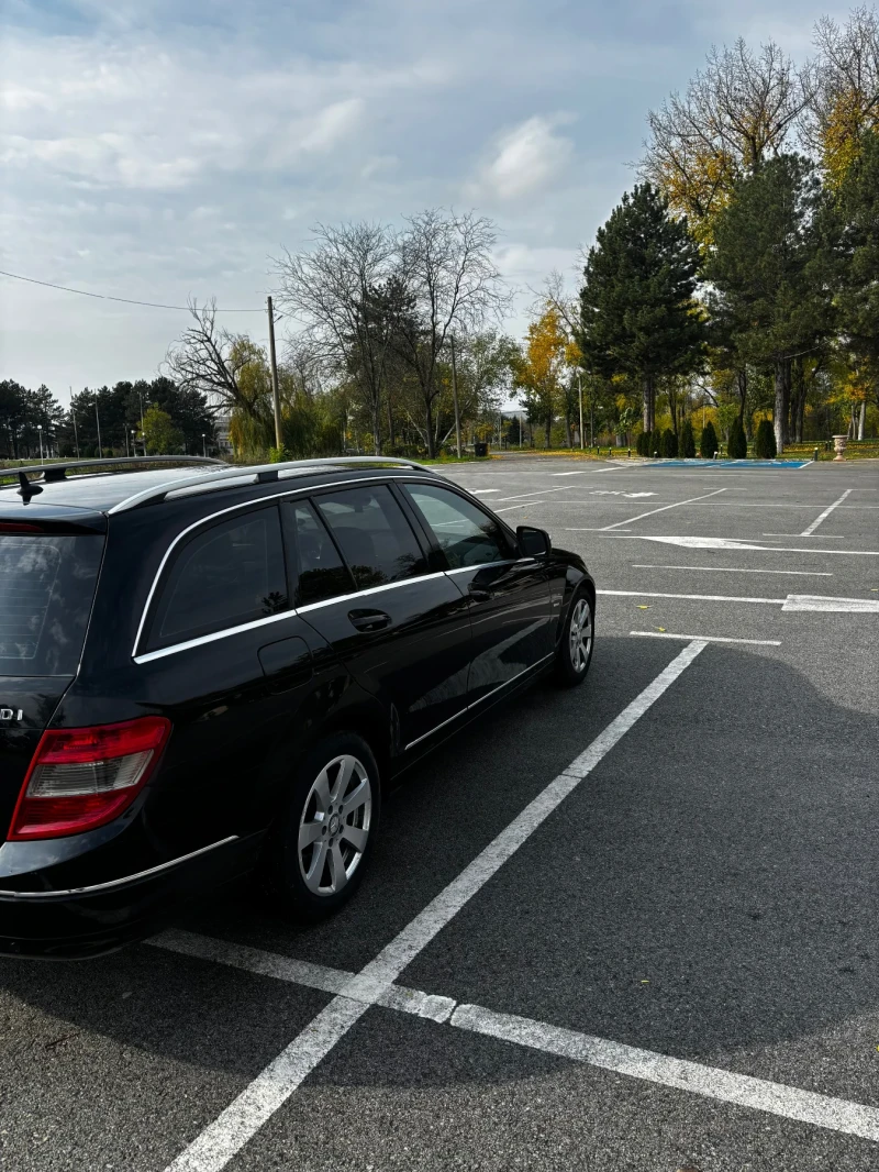 Mercedes-Benz C 220, снимка 5 - Автомобили и джипове - 52348791