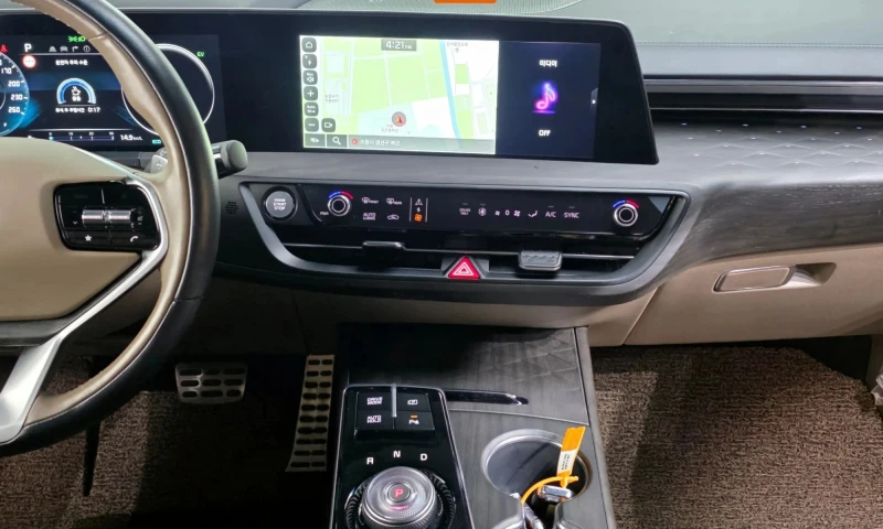 Kia K8 K8 Hybrid Signature, снимка 14 - Автомобили и джипове - 52705459