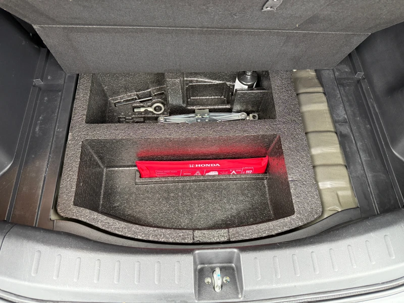 Honda Jazz 1.4 SI - Sport, снимка 12 - Автомобили и джипове - 52753509