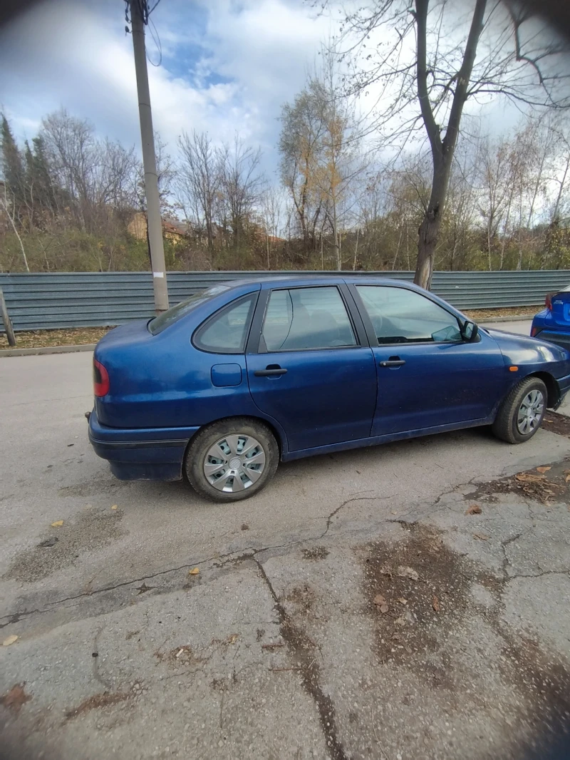 Seat Cordoba 1.6mi , снимка 2 - Автомобили и джипове - 53142498