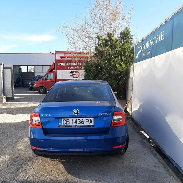 Skoda Octavia 1.6, снимка 5 - Автомобили и джипове - 46584248