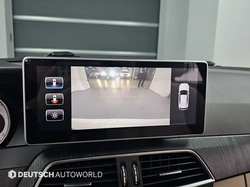 Mercedes-Benz C 300 4Matic, снимка 15 - Автомобили и джипове - 53822600