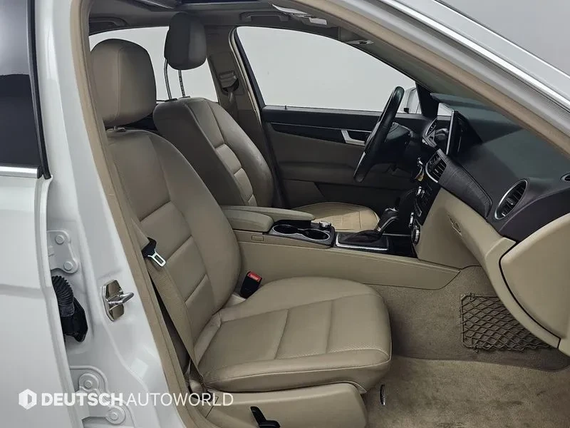Mercedes-Benz C 300 4Matic, снимка 10 - Автомобили и джипове - 53822600