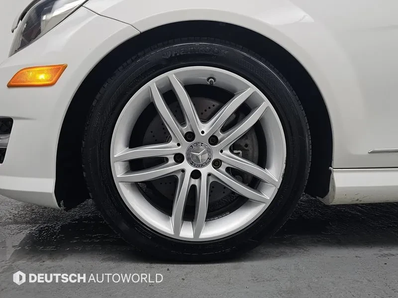 Mercedes-Benz C 300 4Matic, снимка 5 - Автомобили и джипове - 53822600