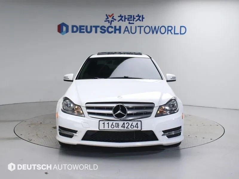 Mercedes-Benz C 300 4Matic, снимка 3 - Автомобили и джипове - 53822600