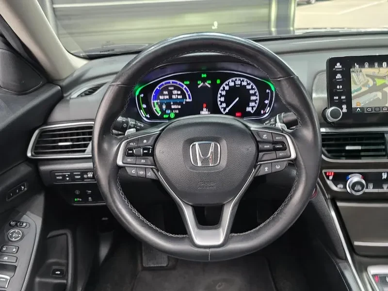 Honda Accord Touring 2.0 Хибрид, снимка 4 - Автомобили и джипове - 55642528