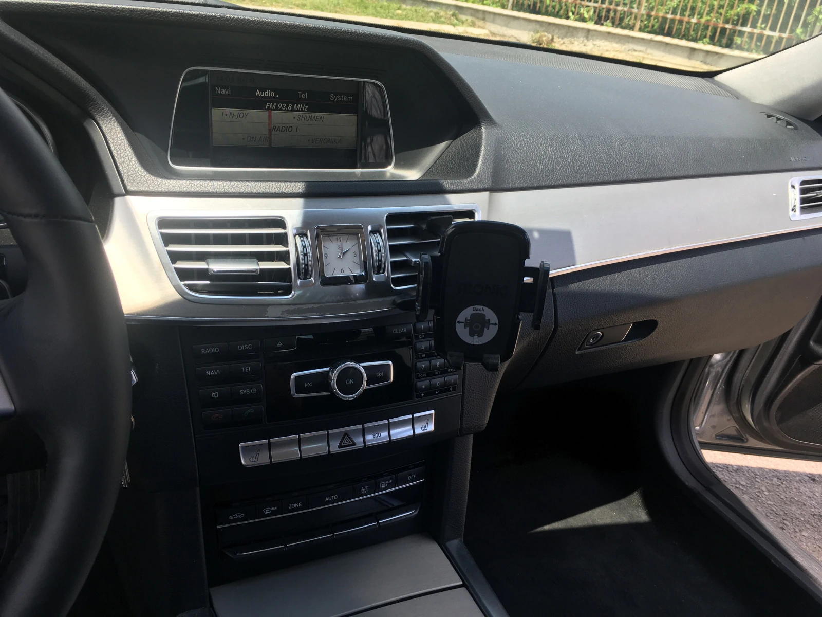 Mercedes-Benz E 200 | Mobile.bg — изображение 12