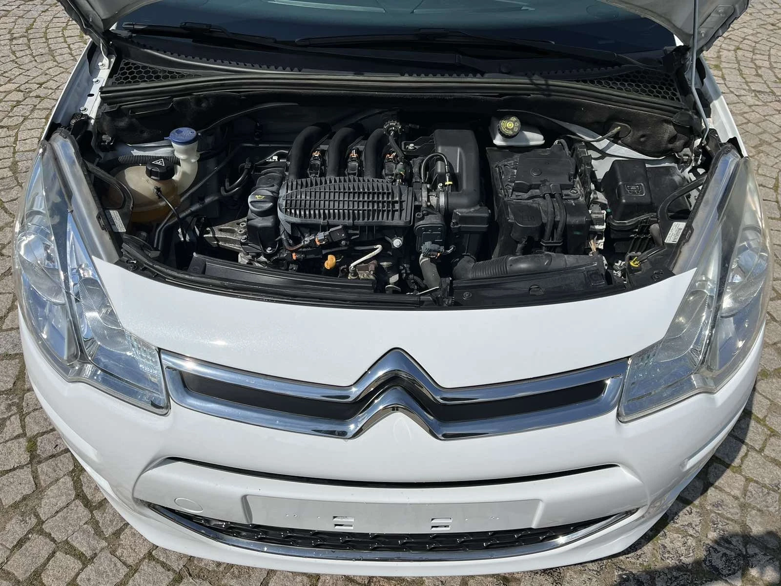 Citroen C3 1.2VTI FaceLift Франция - изображение 6