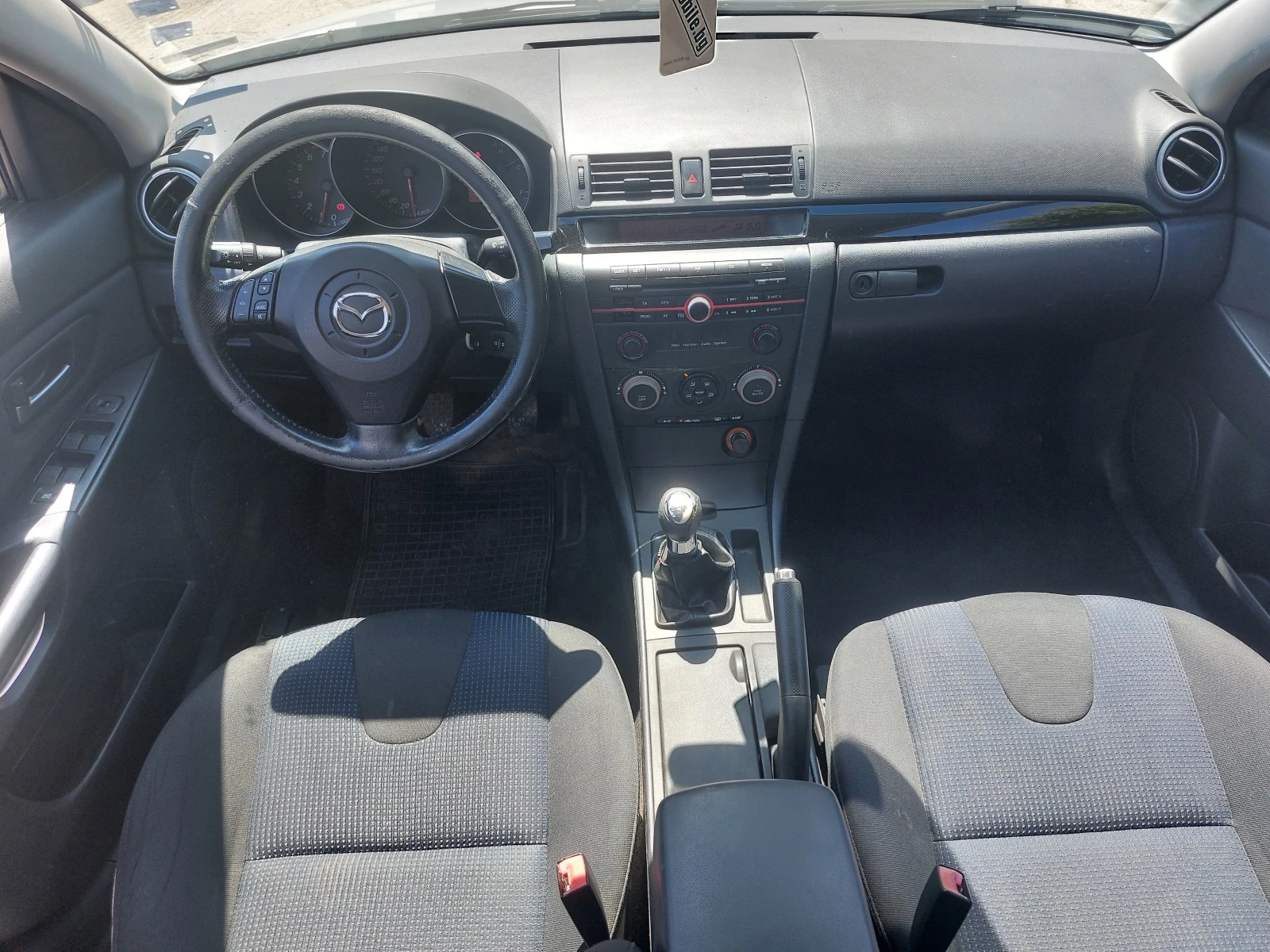 Mazda 3 1.6i - изображение 9
