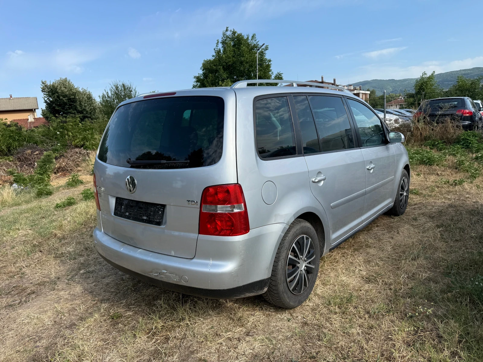 VW Touran 1.9TDI (105кс) Климатроник/6 скорости/Автопилот - изображение 3