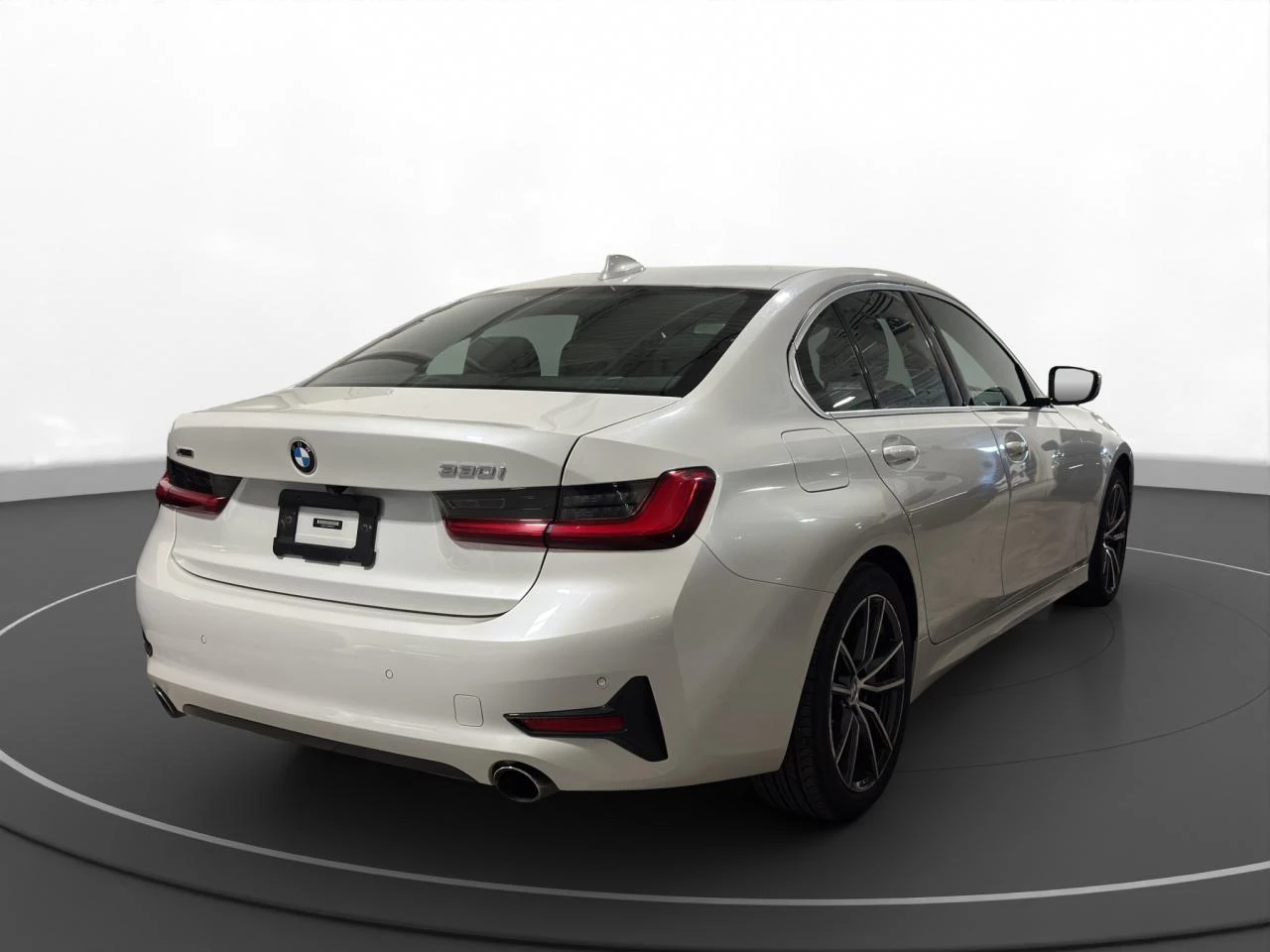 BMW 330 xDrive - изображение 5