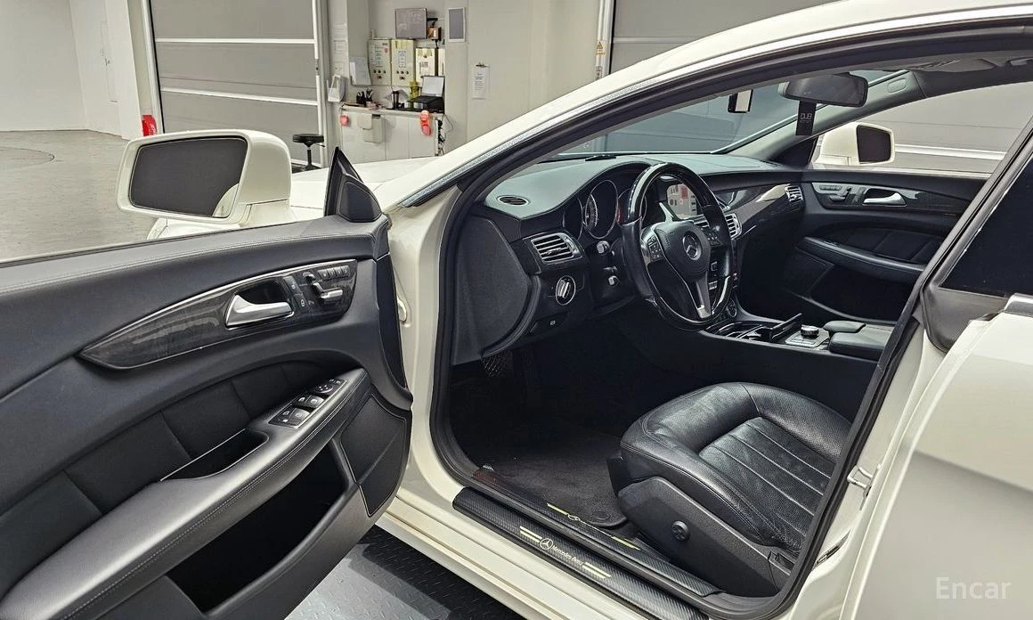 Mercedes-Benz CLS 350  - изображение 10