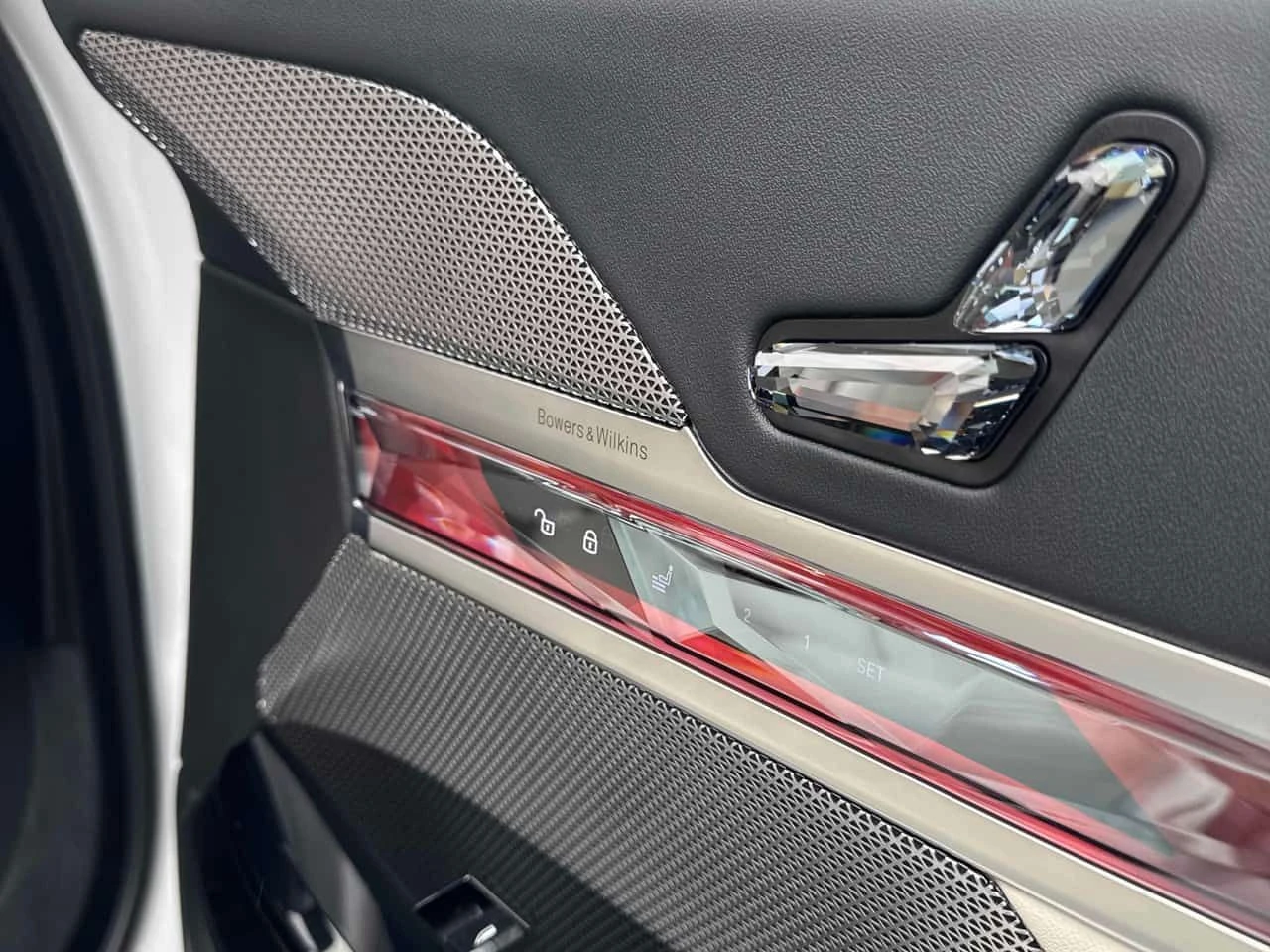 BMW i7 * xDrive60 * PANO* ПОДГРЕВ* KEYLESS*  - изображение 10