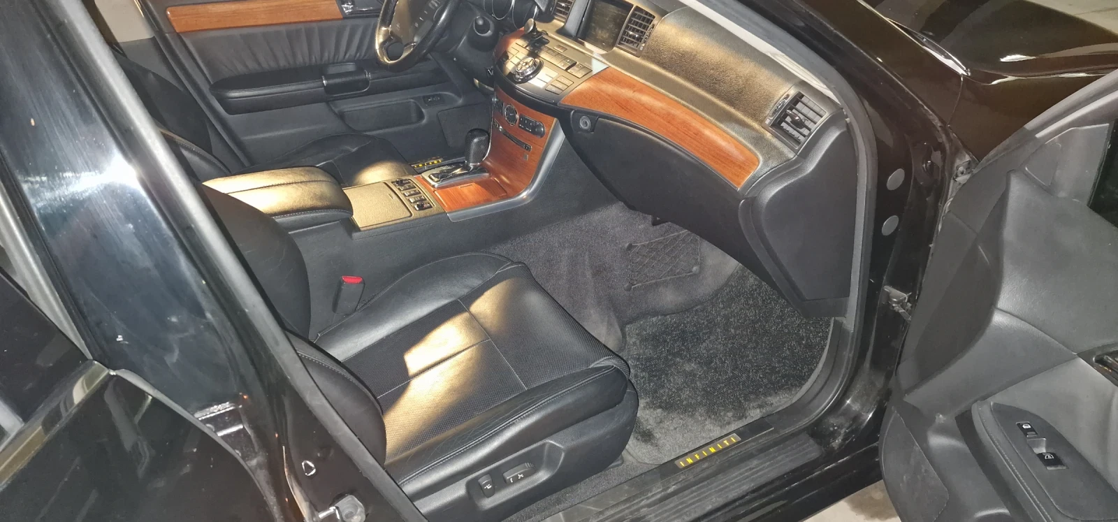 Infiniti M 35X, снимка 4 - Автомобили и джипове - 53759082