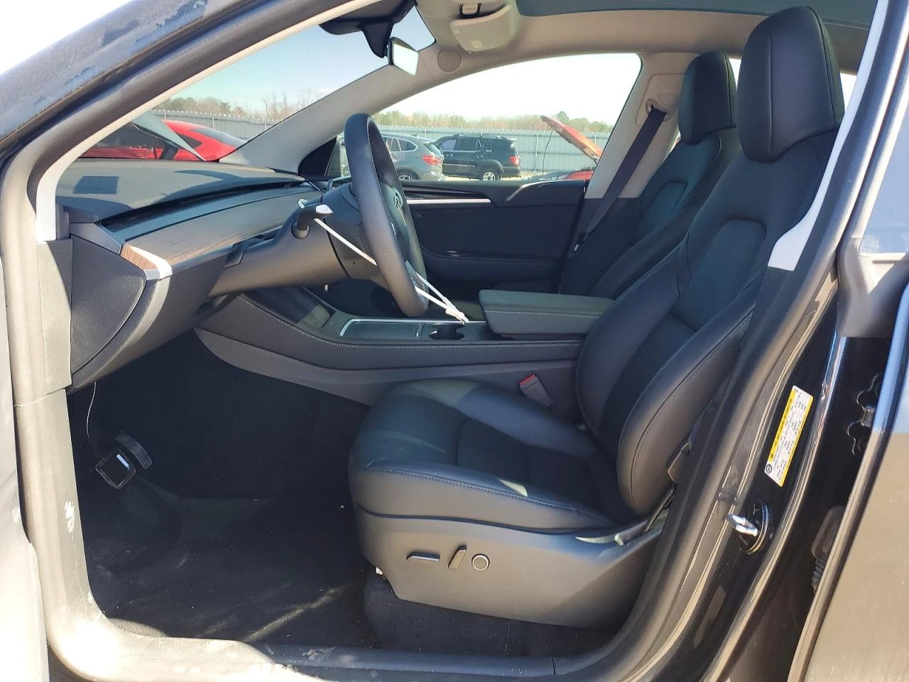 Tesla Model Y, снимка 7 - Автомобили и джипове - 53836310