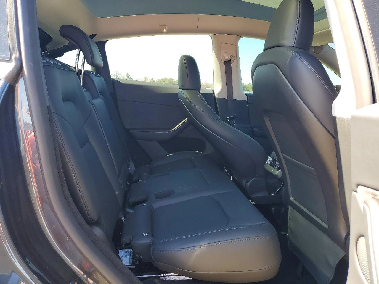 Tesla Model Y, снимка 8 - Автомобили и джипове - 53836310