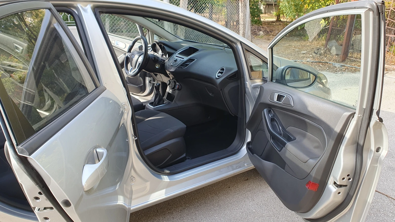 Ford Fiesta 1.4 BRC, снимка 11 - Автомобили и джипове - 54015455